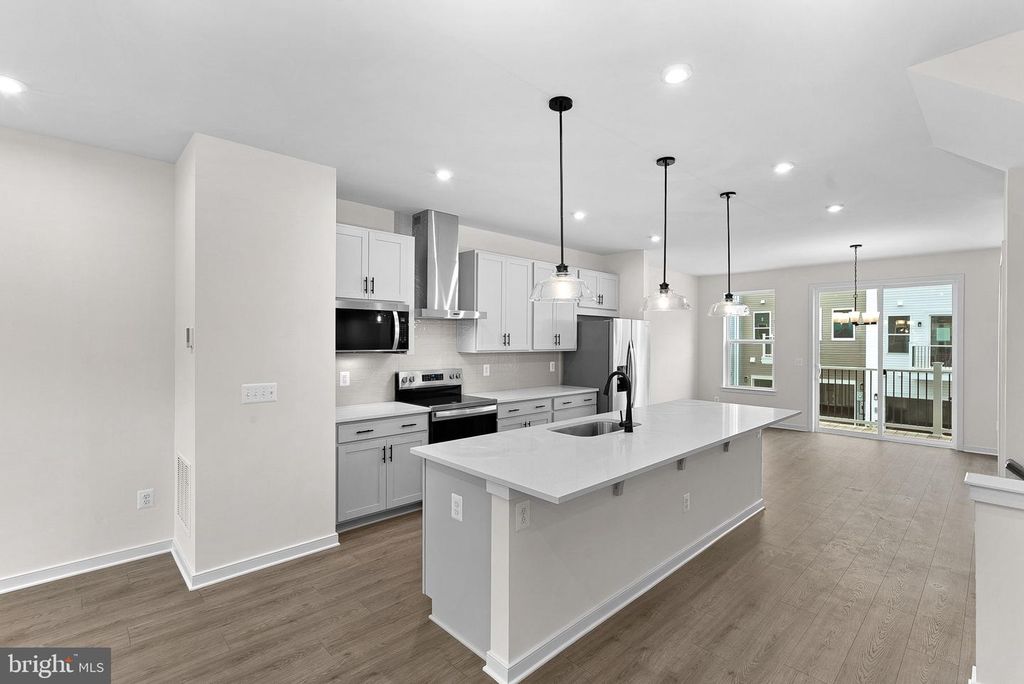 18032 ALICIA AVE, Dumfries, VA 22026