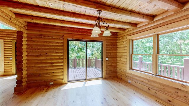 256 Vista Vue Trl, Pelham, TN 37366