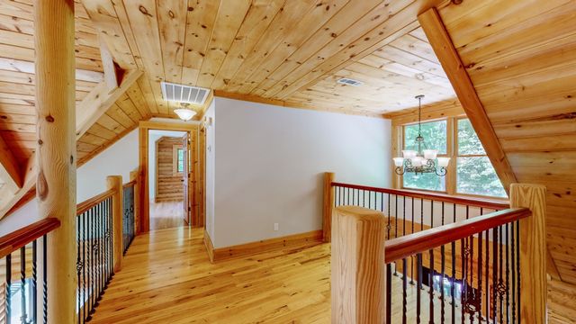 256 Vista Vue Trl, Pelham, TN 37366