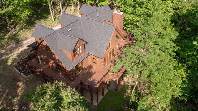 256 Vista Vue Trl, Pelham, TN 37366