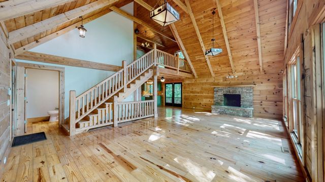 256 Vista Vue Trl, Pelham, TN 37366