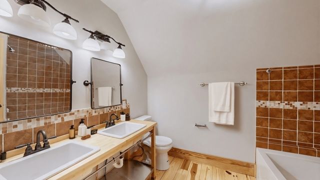 256 Vista Vue Trl, Pelham, TN 37366