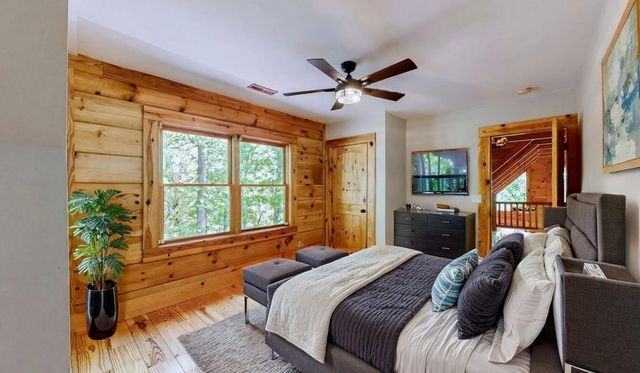 256 Vista Vue Trl, Pelham, TN 37366