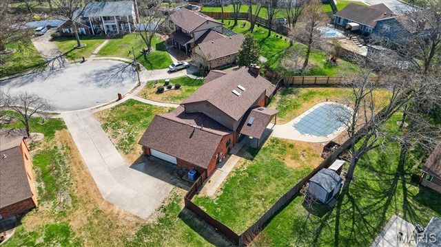 1005 Greentrail Court, O'fallon, IL 62269