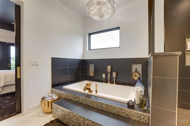 2268 Presley Court, Clearcreek Twp., OH 45036