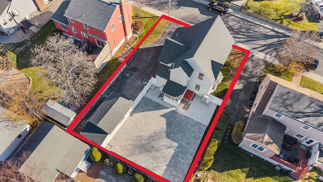 12 Viden Rd, Quincy, MA 02169