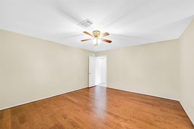 5303 Lincoln Green Drive, Katy, TX 77493