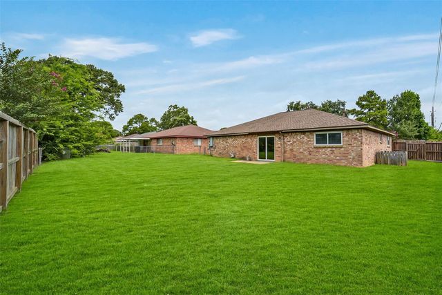 5303 Lincoln Green Drive, Katy, TX 77493