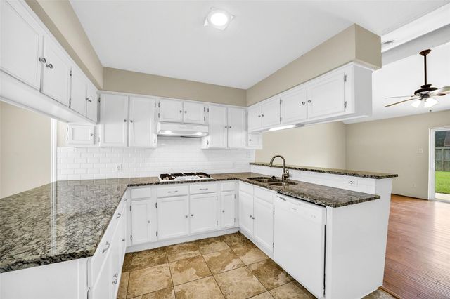 5303 Lincoln Green Drive, Katy, TX 77493