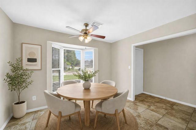 5303 Lincoln Green Drive, Katy, TX 77493