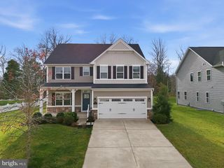 15117 HAYMARKET LANDING DR, Haymarket, VA 20169