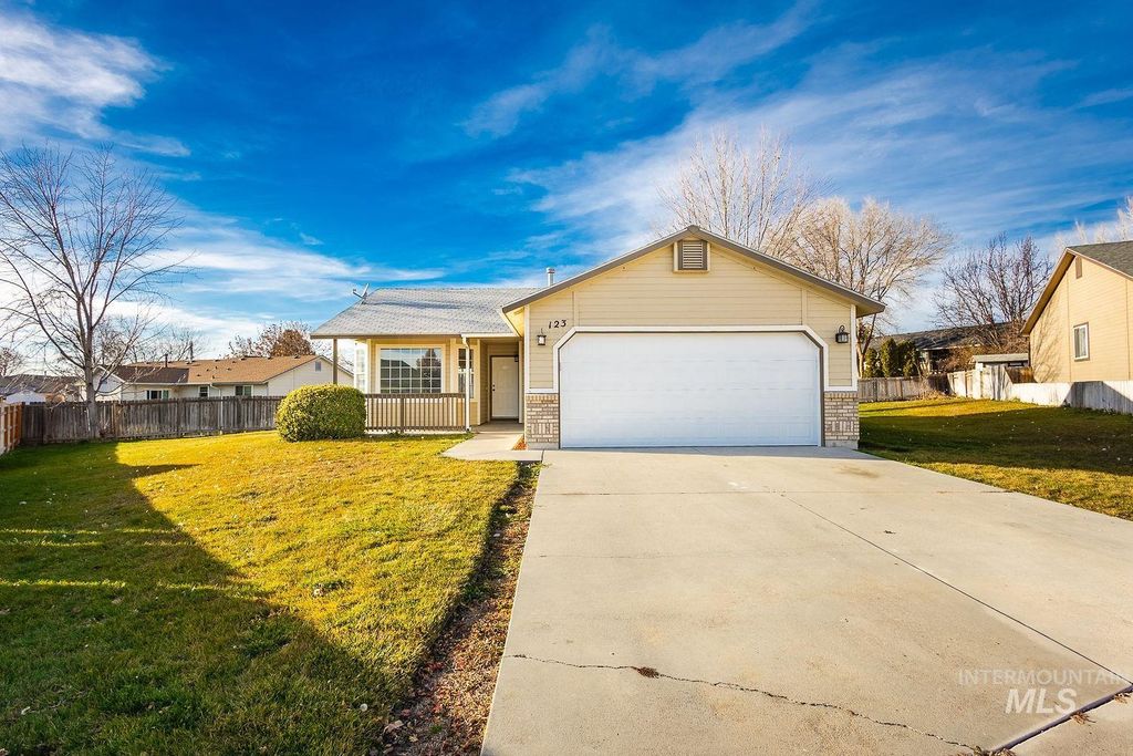 123 Cougar Ct., Nampa, ID 83687