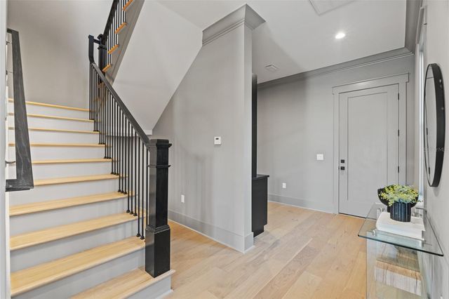 807 W PARK AVENUE, Tampa, FL 33602