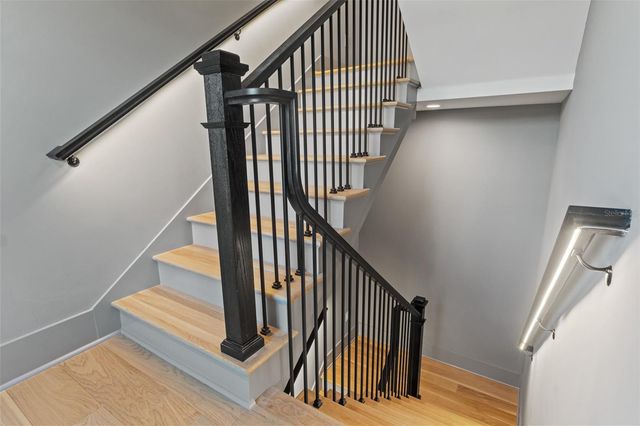 807 W PARK AVENUE, Tampa, FL 33602