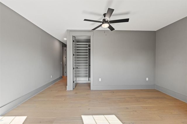 807 W PARK AVENUE, Tampa, FL 33602