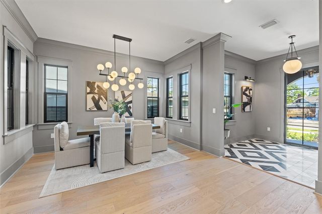 807 W PARK AVENUE, Tampa, FL 33602