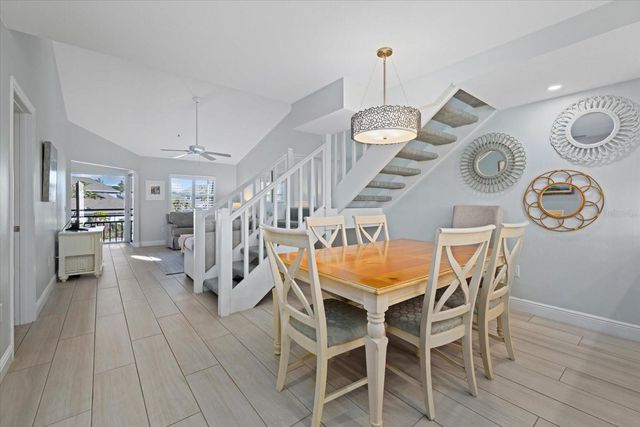 1275 SIESTA BAYSIDE DRIVE 1275, Sarasota, FL 34242