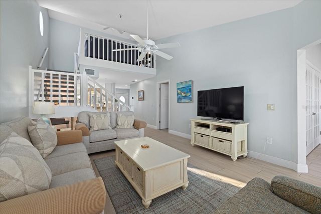 1275 SIESTA BAYSIDE DRIVE 1275, Sarasota, FL 34242