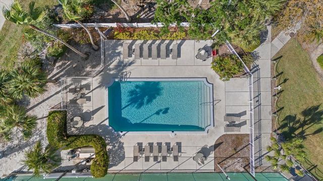 1275 SIESTA BAYSIDE DRIVE 1275, Sarasota, FL 34242