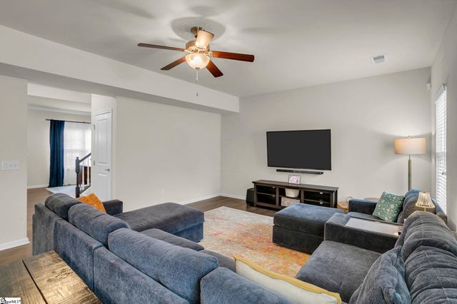 15 Fawn Hill Drive, Simpsonville, SC 29681