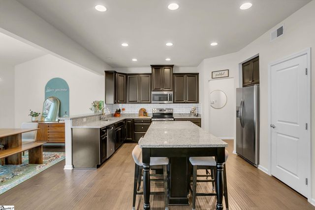 15 Fawn Hill Drive, Simpsonville, SC 29681