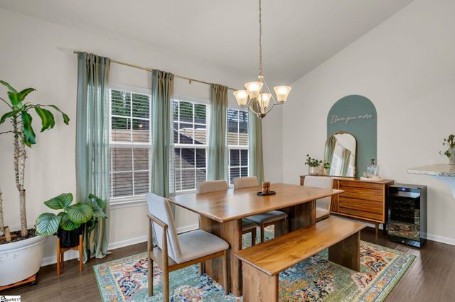 15 Fawn Hill Drive, Simpsonville, SC 29681