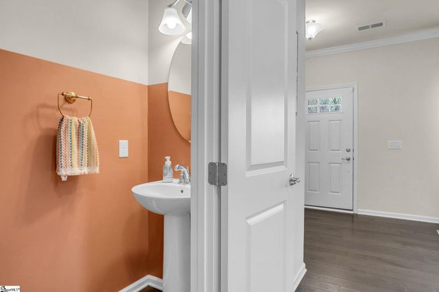 15 Fawn Hill Drive, Simpsonville, SC 29681