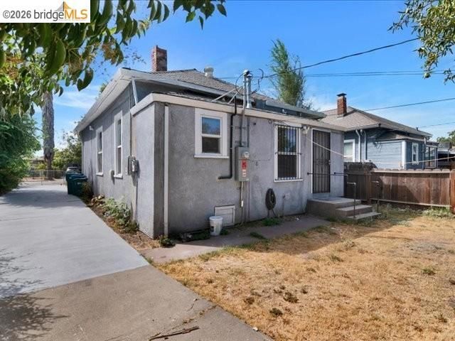 2487 E Sonora St, Stockton, CA 95205