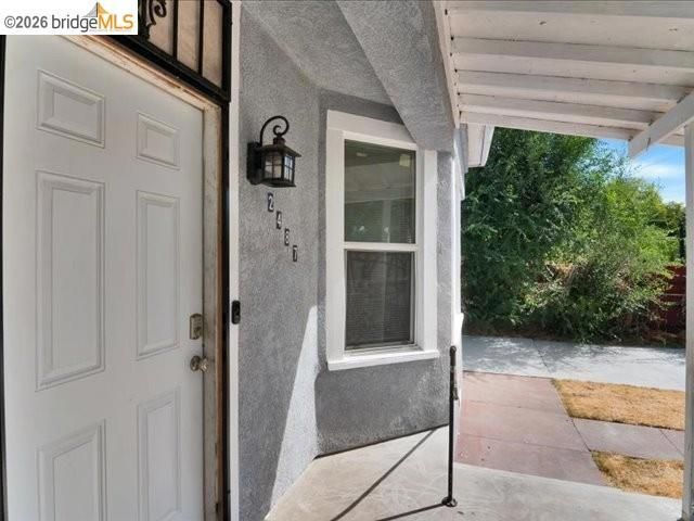 2487 E Sonora St, Stockton, CA 95205