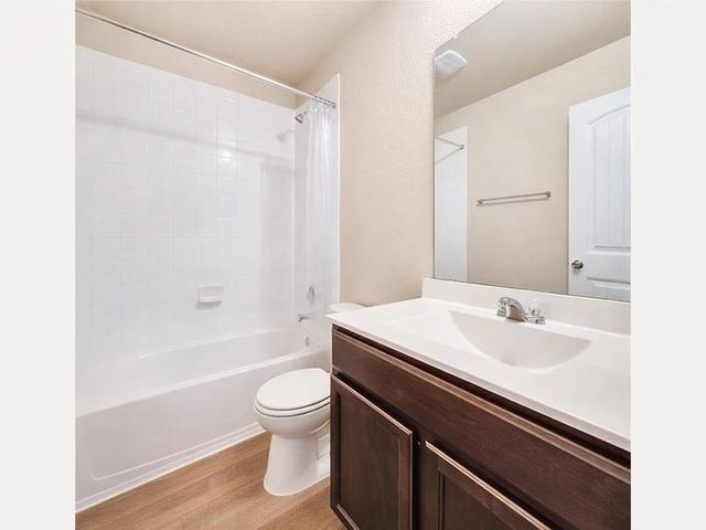 5913 Diamondleaf BND, Austin, TX 78724