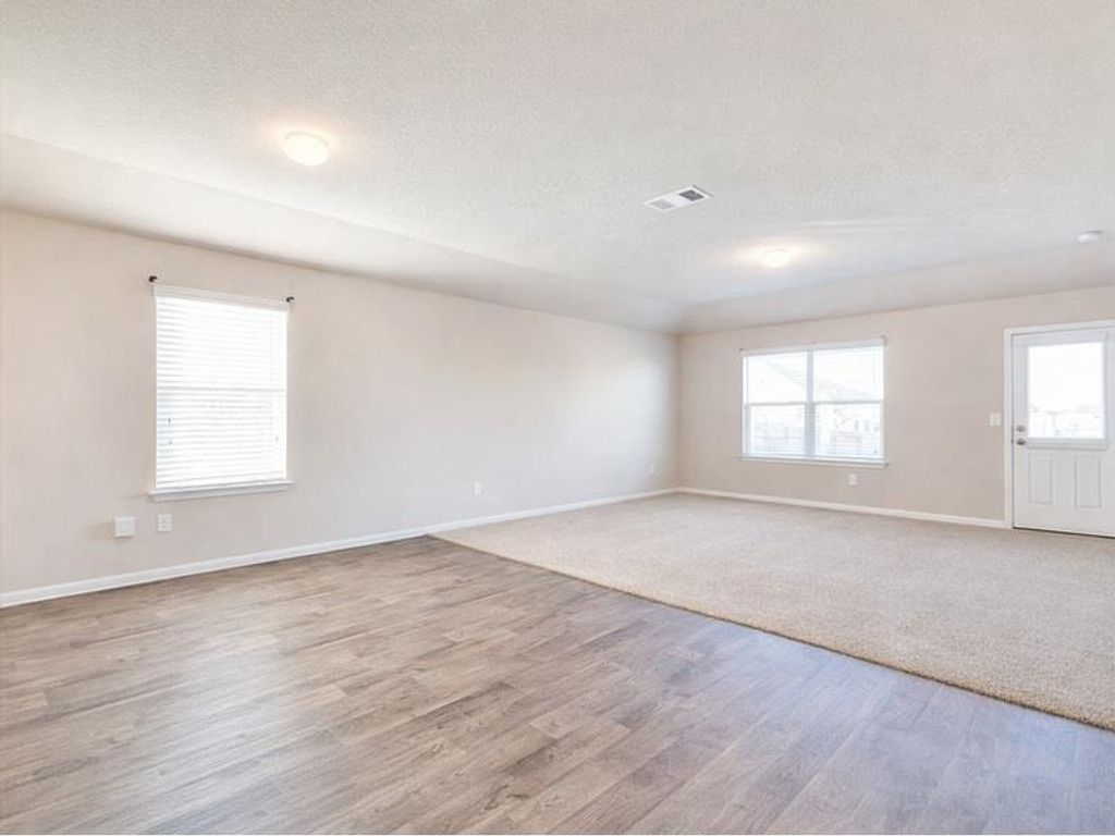 5913 Diamondleaf BND, Austin, TX 78724