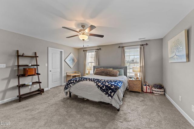 94 Diamond Creek Drive, Clayton, NC 27520
