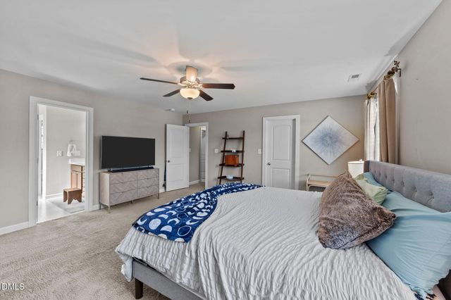 94 Diamond Creek Drive, Clayton, NC 27520