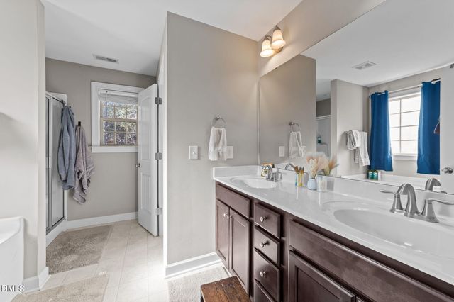 94 Diamond Creek Drive, Clayton, NC 27520