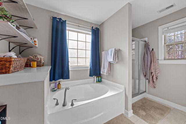 94 Diamond Creek Drive, Clayton, NC 27520