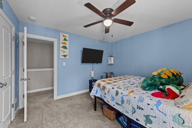 94 Diamond Creek Drive, Clayton, NC 27520