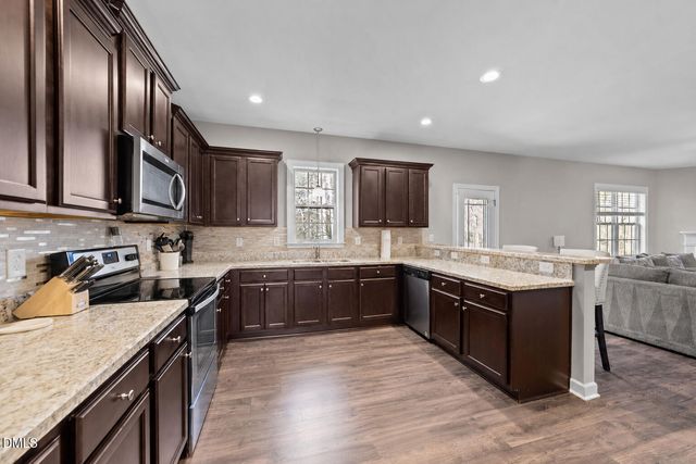 94 Diamond Creek Drive, Clayton, NC 27520