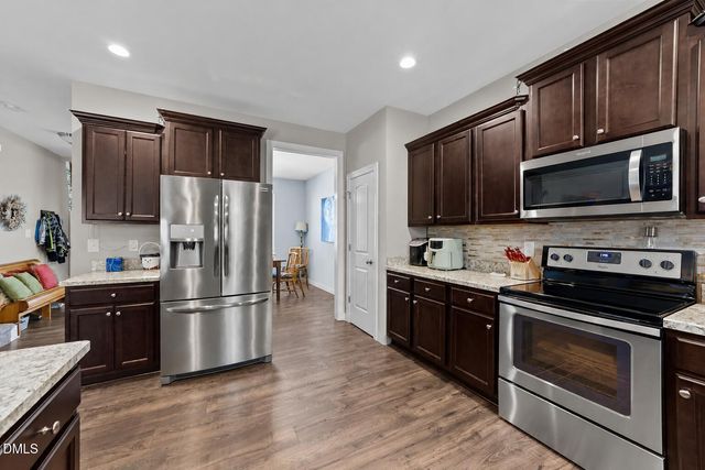 94 Diamond Creek Drive, Clayton, NC 27520