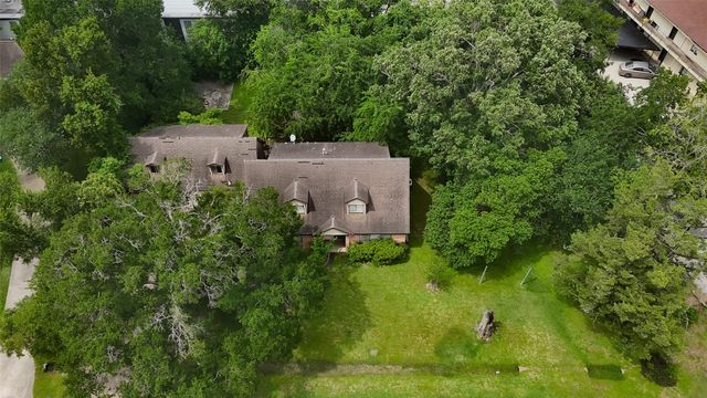 9206 Pecos Street, Houston, TX 77055