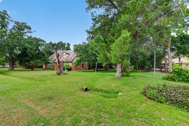 9206 Pecos Street, Houston, TX 77055