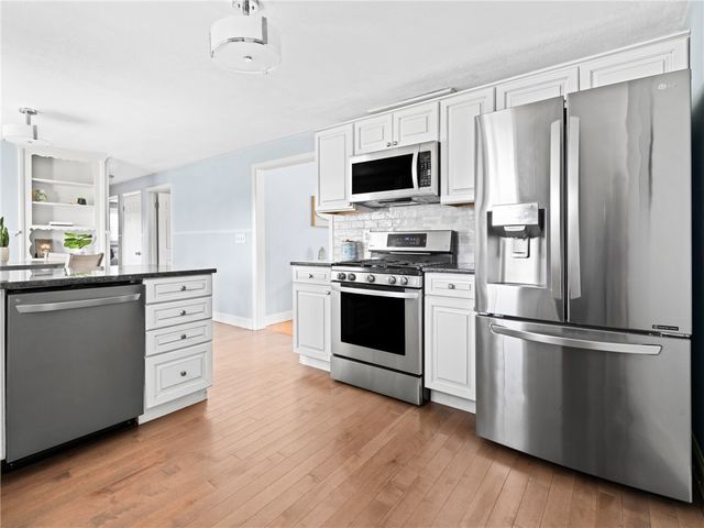 198 Asylum Road, Warwick, RI 02886