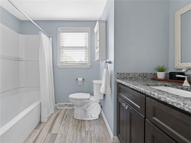 198 Asylum Road, Warwick, RI 02886