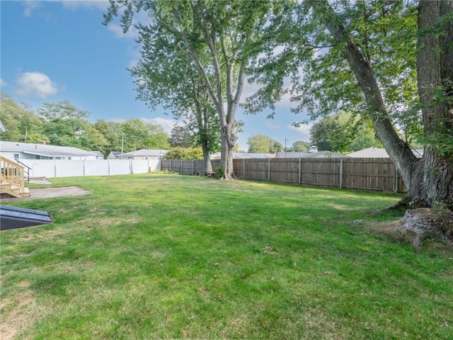 198 Asylum Road, Warwick, RI 02886