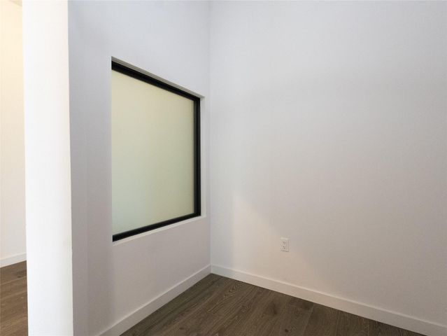 800 Embassy DR 137, Austin, TX 78702