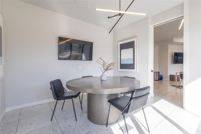 800 Embassy DR 137, Austin, TX 78702
