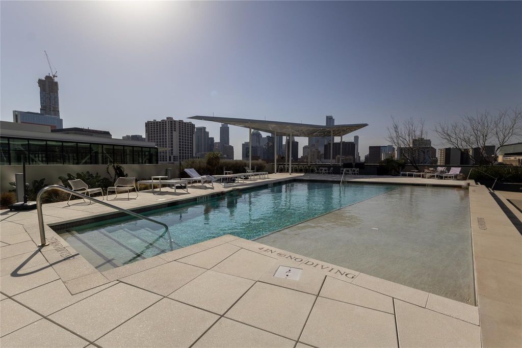 800 Embassy DR 137, Austin, TX 78702
