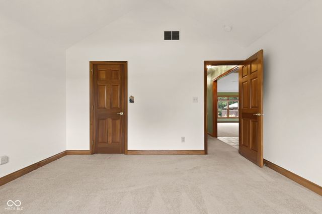 105 Woodfield Green, Danville, IN 46122