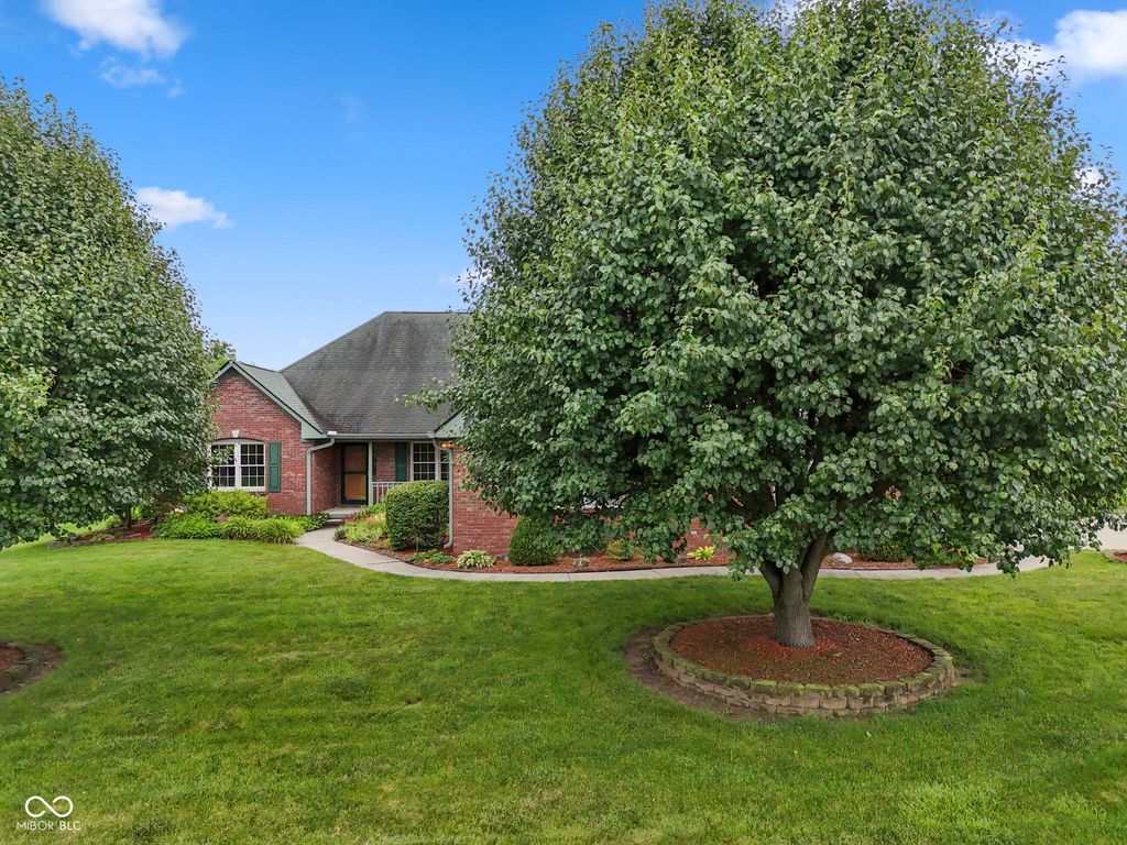 105 Woodfield Green, Danville, IN 46122