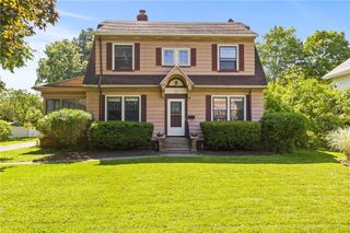 29 Stonehenge Road, Irondequoit, NY 14609