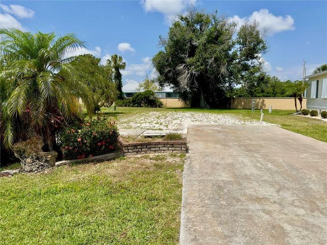2100 KINGS HIGHWAY 978, Port Charlotte, FL 33980